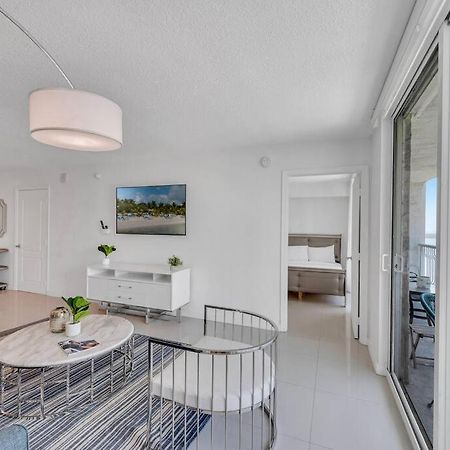 Luxurious Private Unit With Parking Apartment Miami Exterior foto