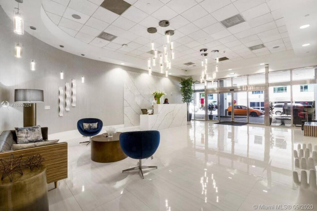 Luxurious Private Unit With Parking Apartment Miami Exterior foto