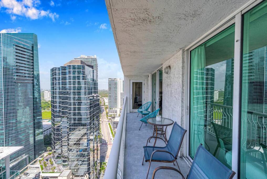 Luxurious Private Unit With Parking Apartment Miami Exterior foto