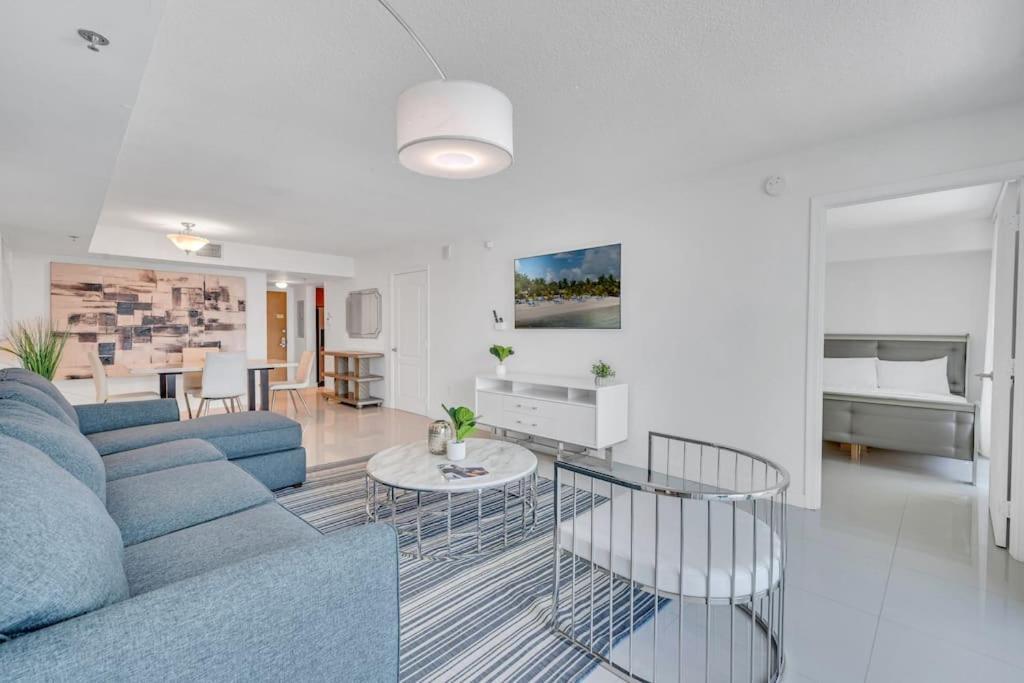 Luxurious Private Unit With Parking Apartment Miami Exterior foto