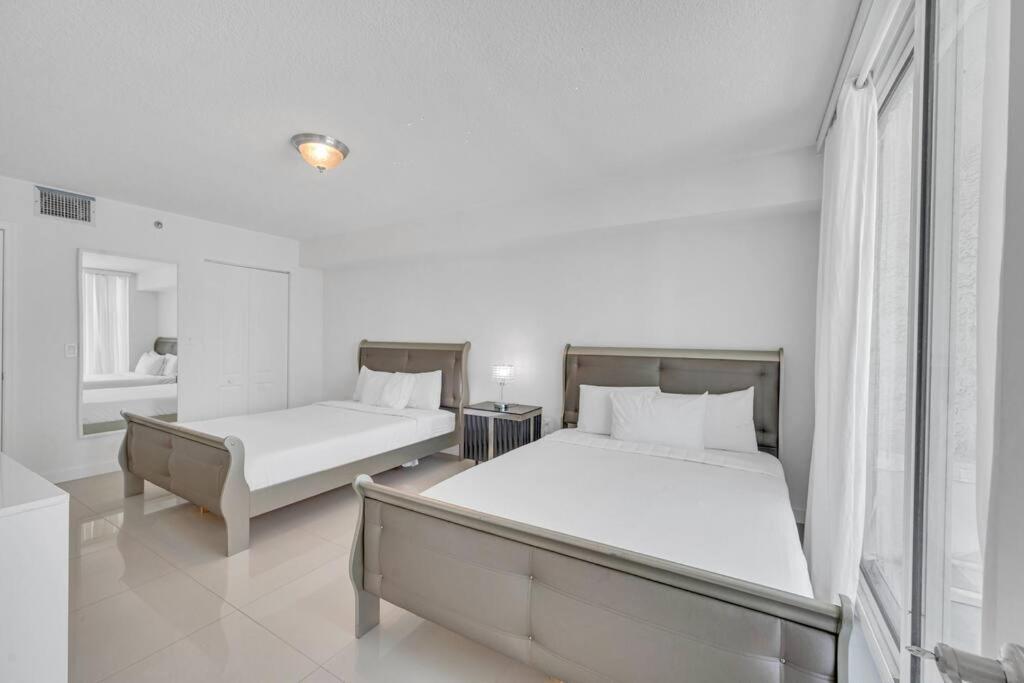 Luxurious Private Unit With Parking Apartment Miami Exterior foto