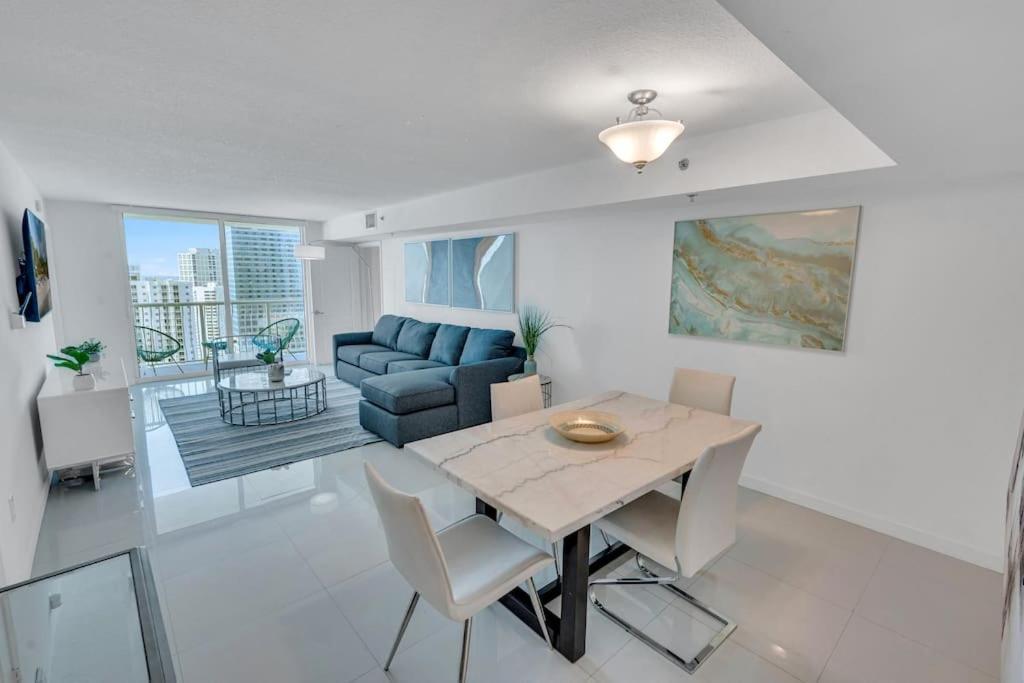 Luxurious Private Unit With Parking Apartment Miami Exterior foto